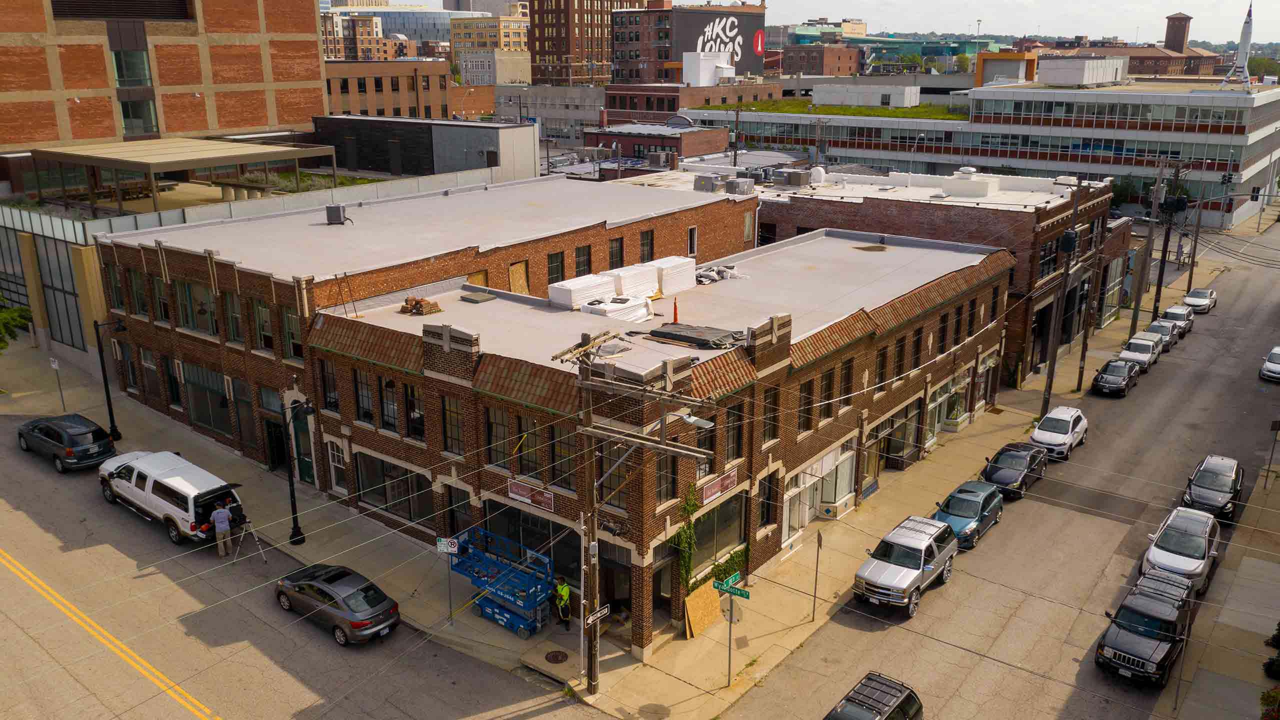 Monogram-Building